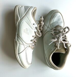 Varsity cheer shoes